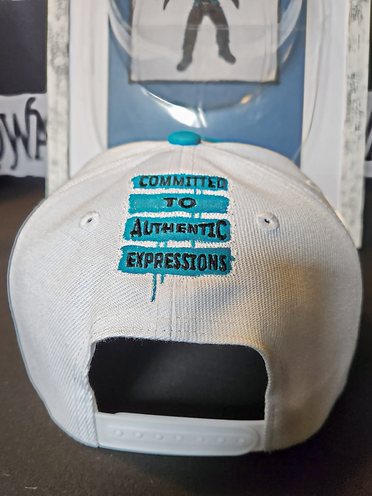 đ Flowatious⢠âHeartistâ Snapback â For Those Who Paint Life with Love